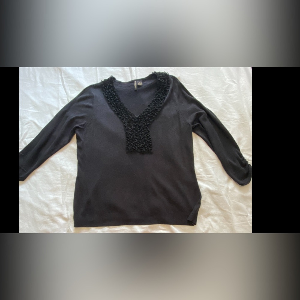 Sweater with Ruffles black 1X Susan Lawarance